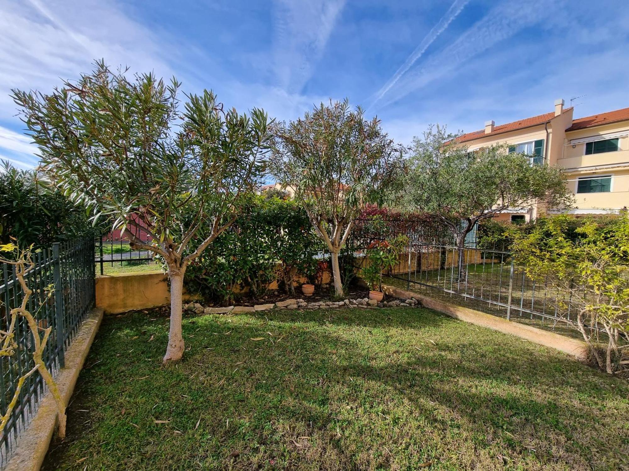 Appartamento La Casa Di Freddy Loano Exterior foto